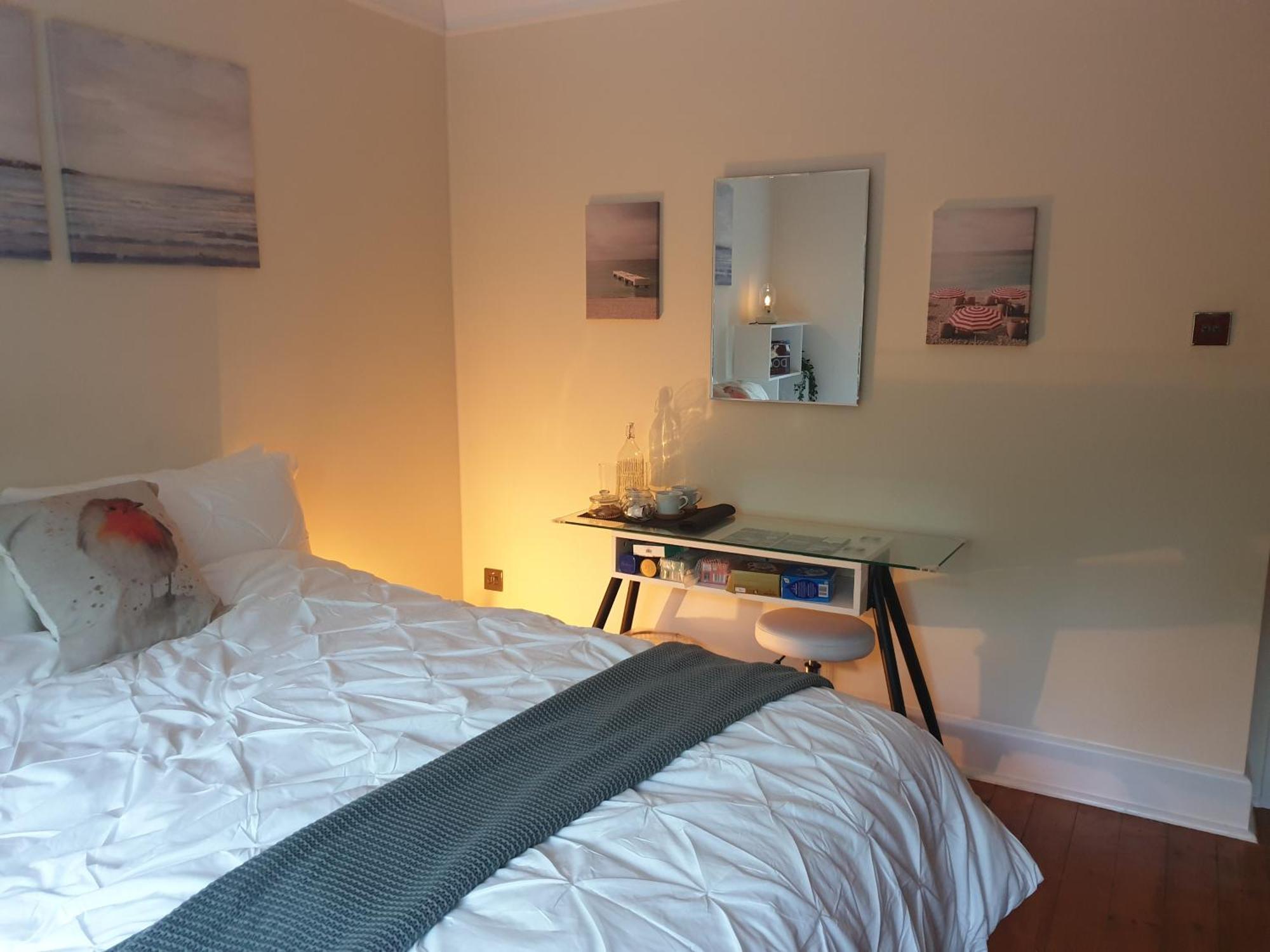 Little Robin Gate - Free Parking - Central - 10 Min Walk To Train Station Bournemouth Bagian luar foto