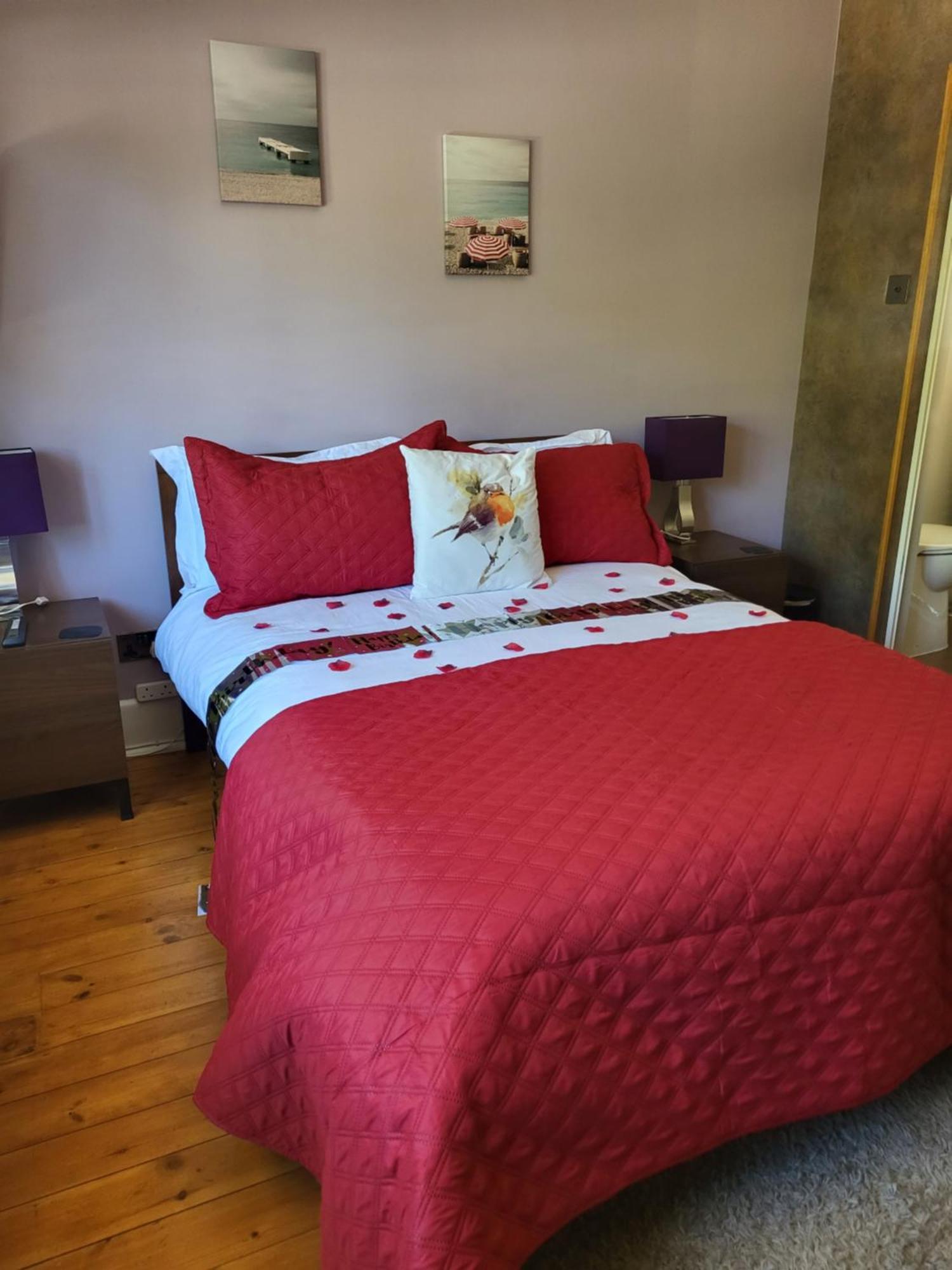 Little Robin Gate - Free Parking - Central - 10 Min Walk To Train Station Bournemouth Bagian luar foto