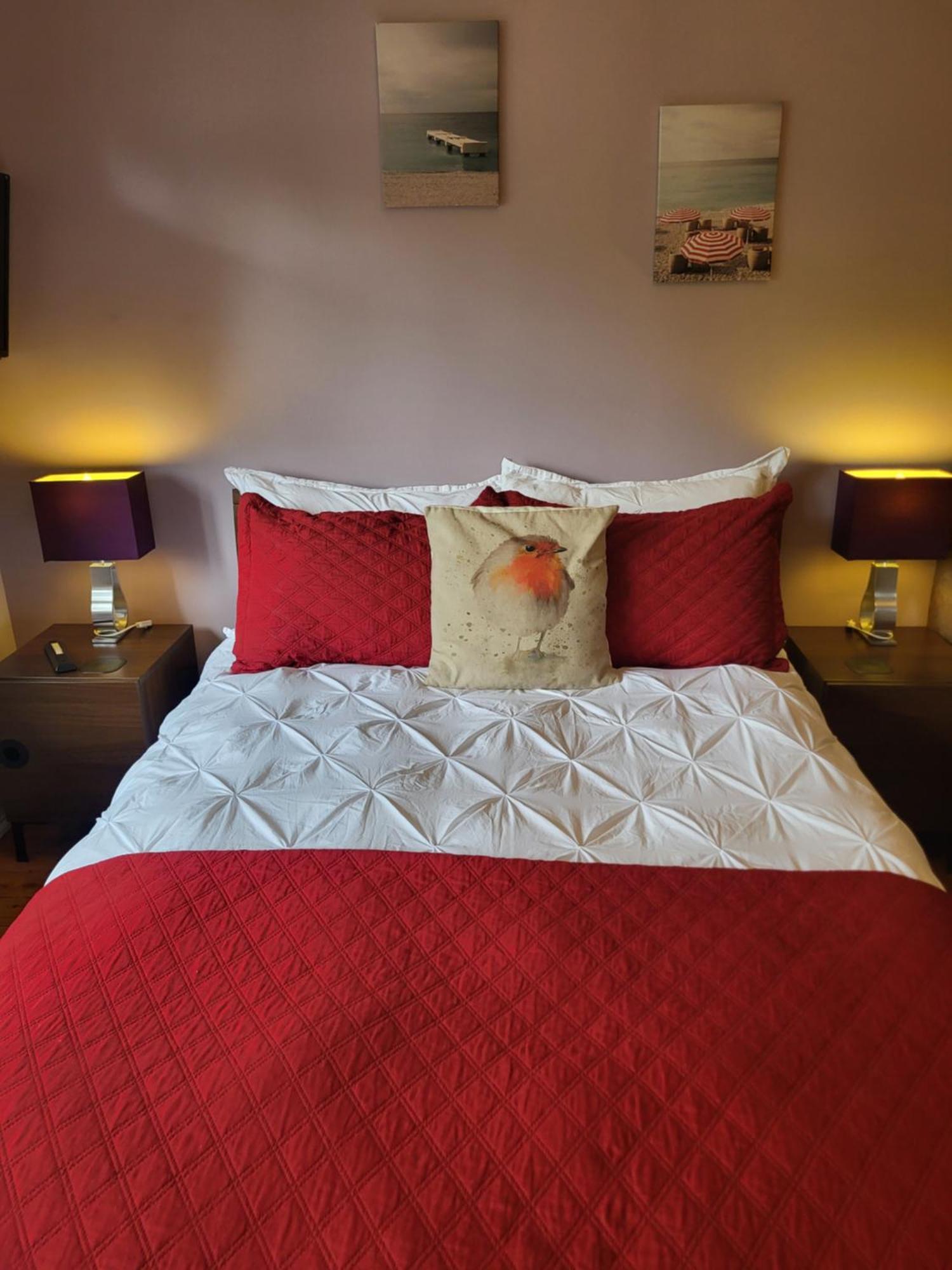 Little Robin Gate - Free Parking - Central - 10 Min Walk To Train Station Bournemouth Bagian luar foto