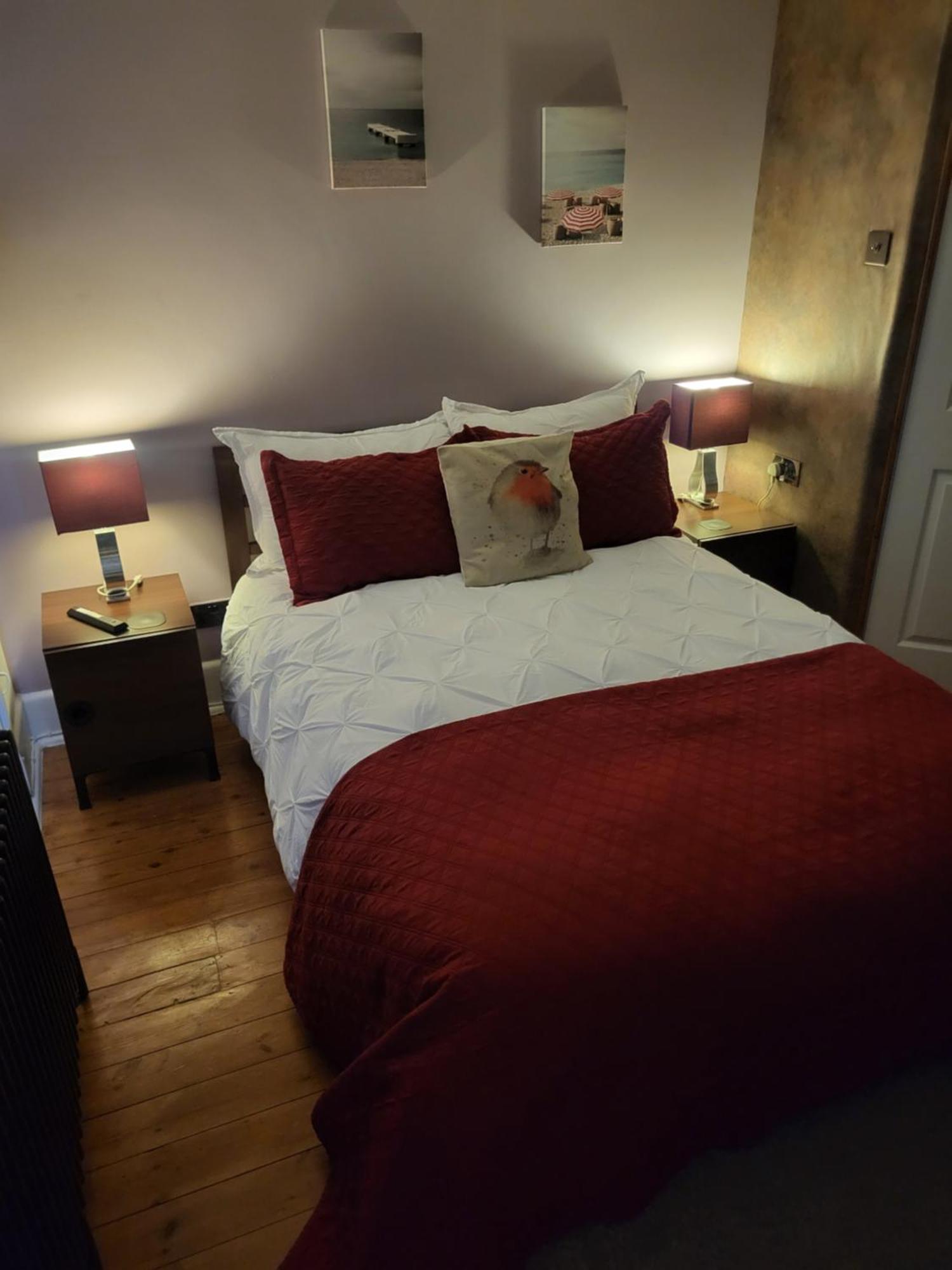 Little Robin Gate - Free Parking - Central - 10 Min Walk To Train Station Bournemouth Bagian luar foto